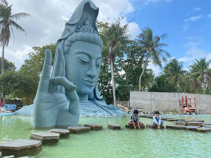 Tour Phú Yên – Hoa Vàng trên cỏ xanh – Tháp Nghinh Phong